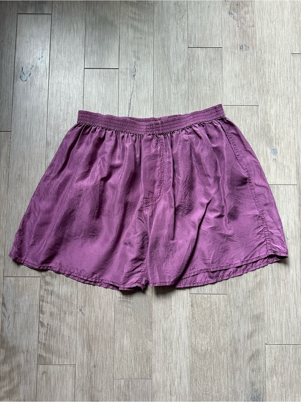 100% Silk Purple Soft Elastic Waist Sleep Shorts in Plum Size Medium